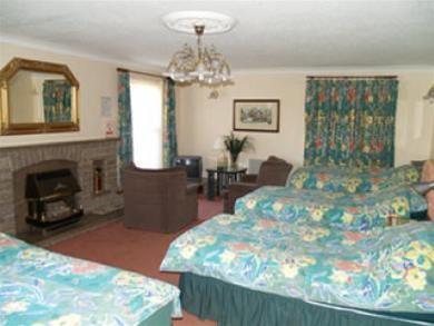 Meadow House Hotel Burwell  Exterior photo